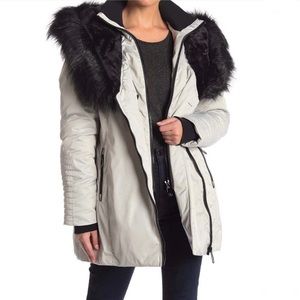 NOIZE Dana Faux Trim Hooded Jacket